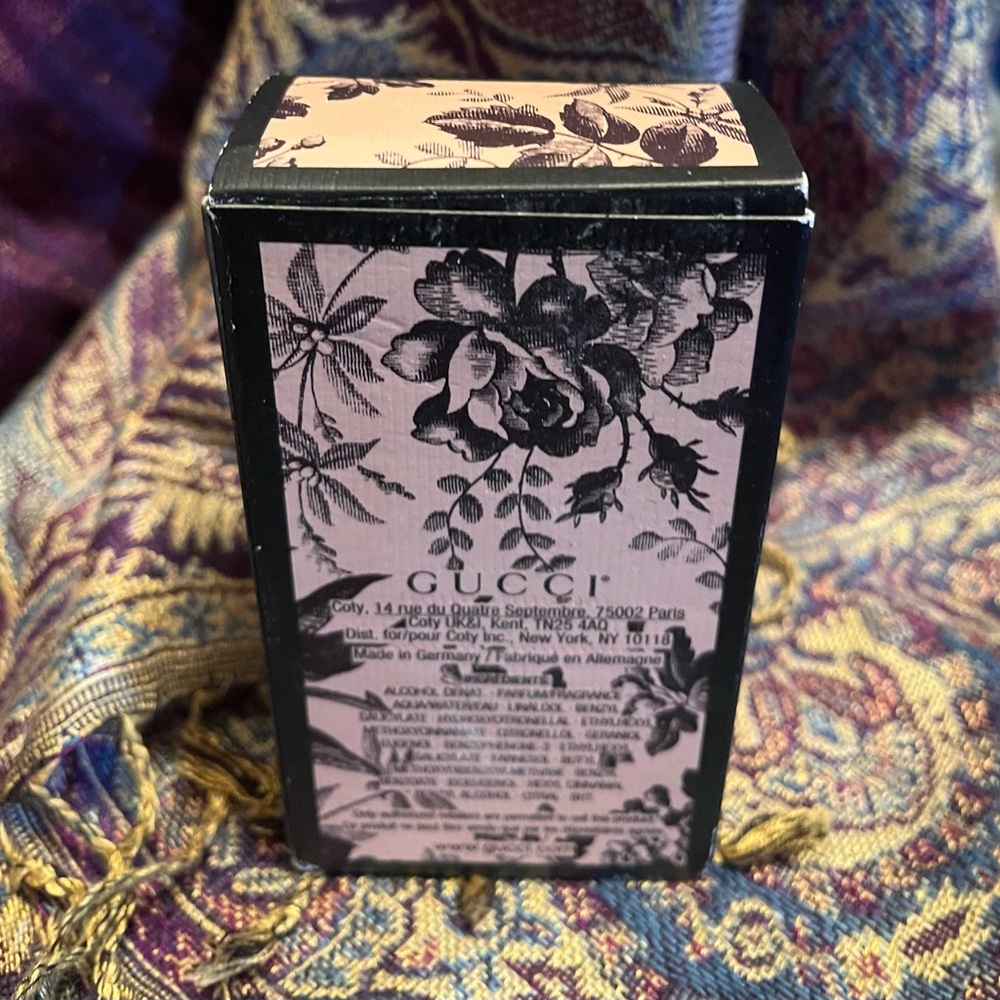 Gucci Bloom Ambrosia di Fiori Eau De Parfum perfume Intense 1.6 fl oz - Picture 4 of 9